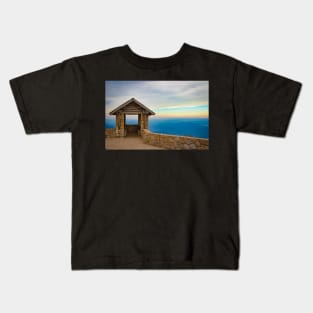 Mount Buffalo Lookout Kids T-Shirt